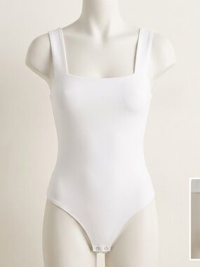 Abercrombie & Fitch Soft A&F Collection Square Neck Bodysuit - White (Size L)